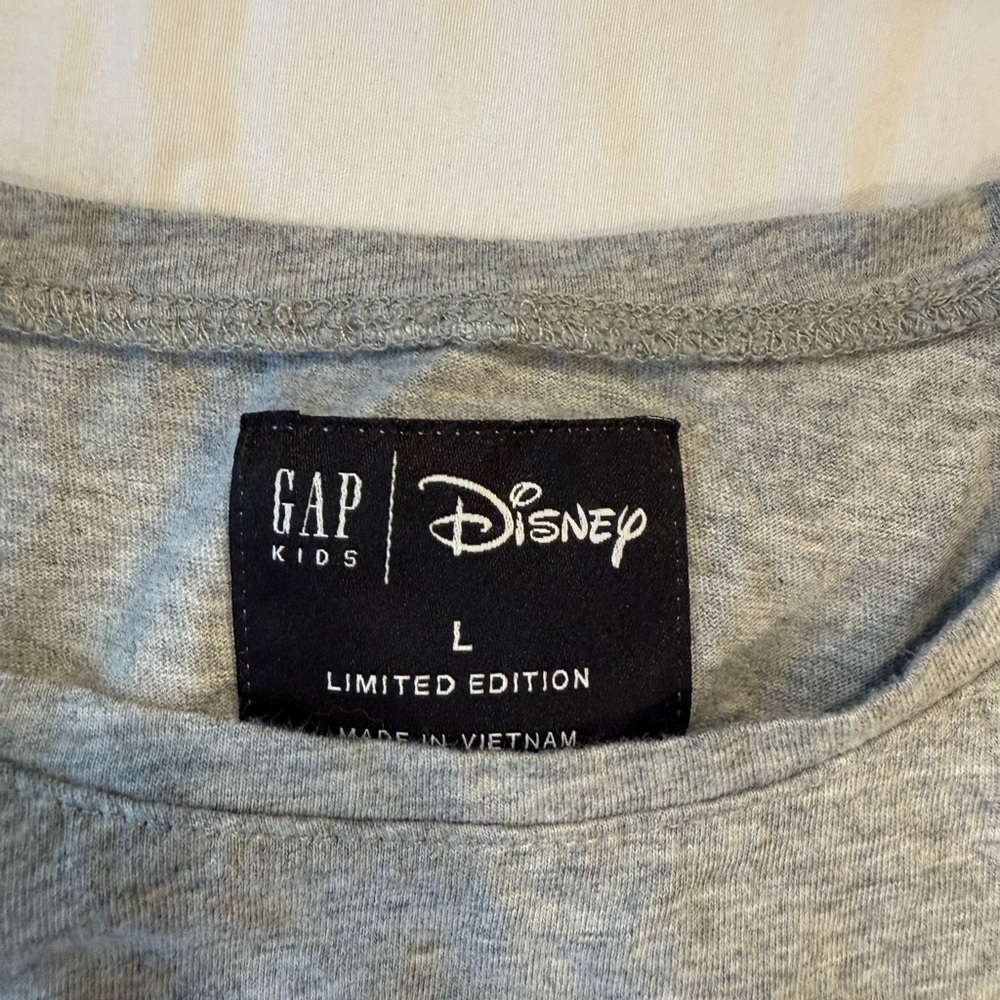 GAP Gray and Red Long Sleeve Tees - Picture 2 of 2
